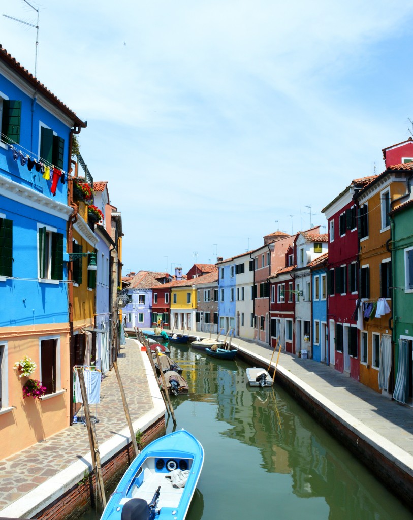 burano maisons colorées canal bateaux 