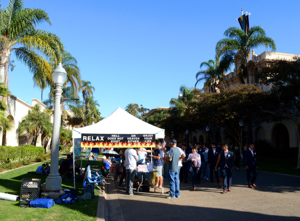 stand athé dans balboa park