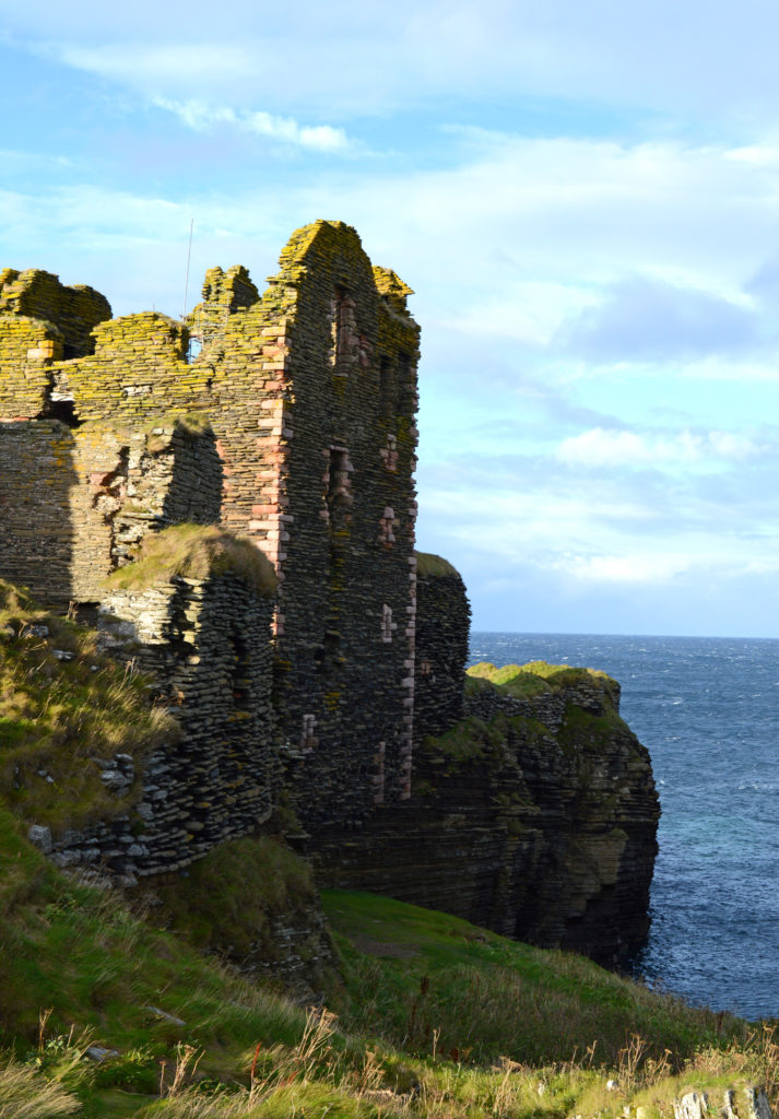 château Sinclair et Girnigoe avec la mer