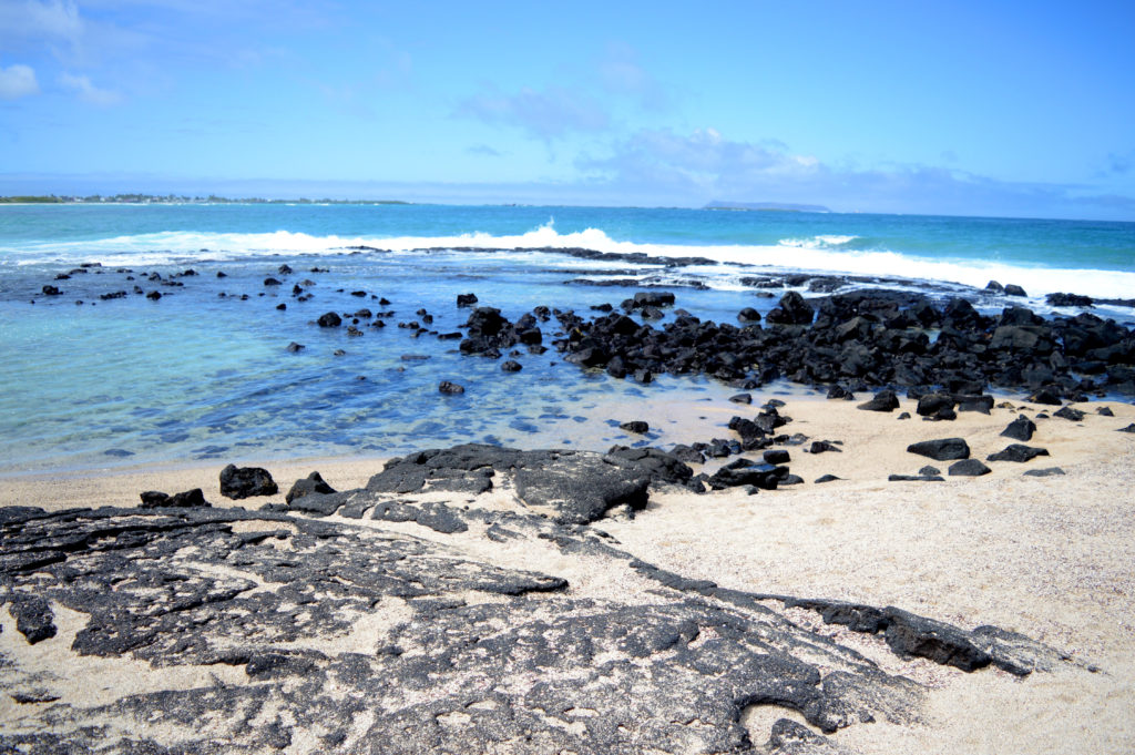 plage volcanique