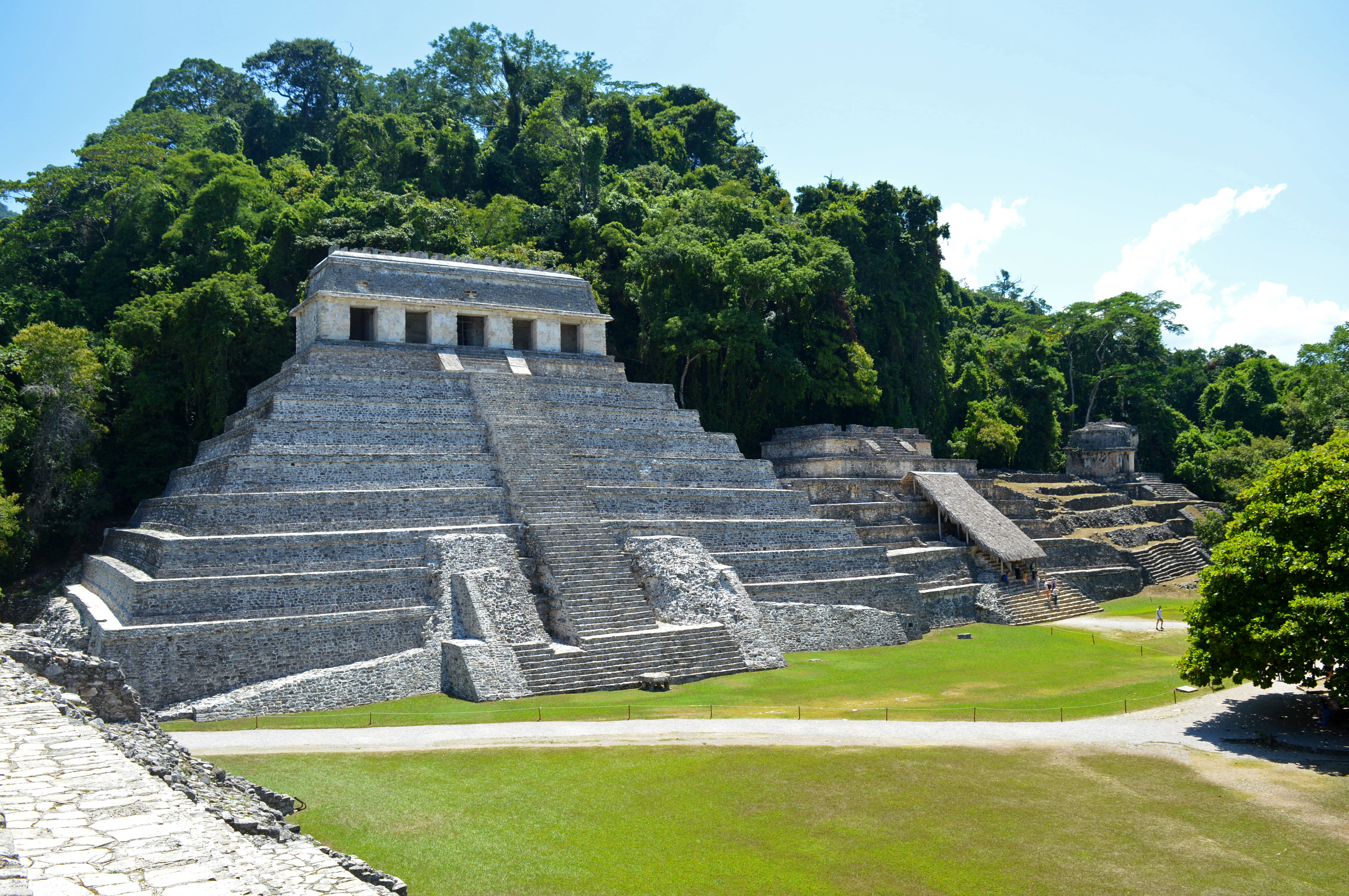 pyramide ruines palenque mexique
