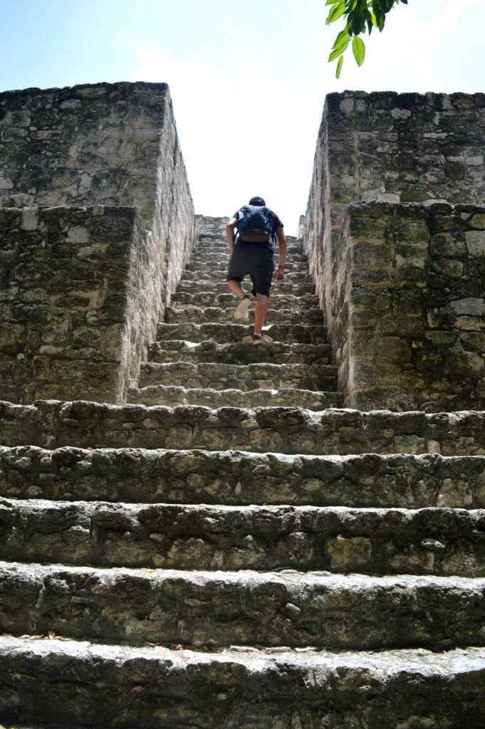 escaliers ruines Calakmul Mexique