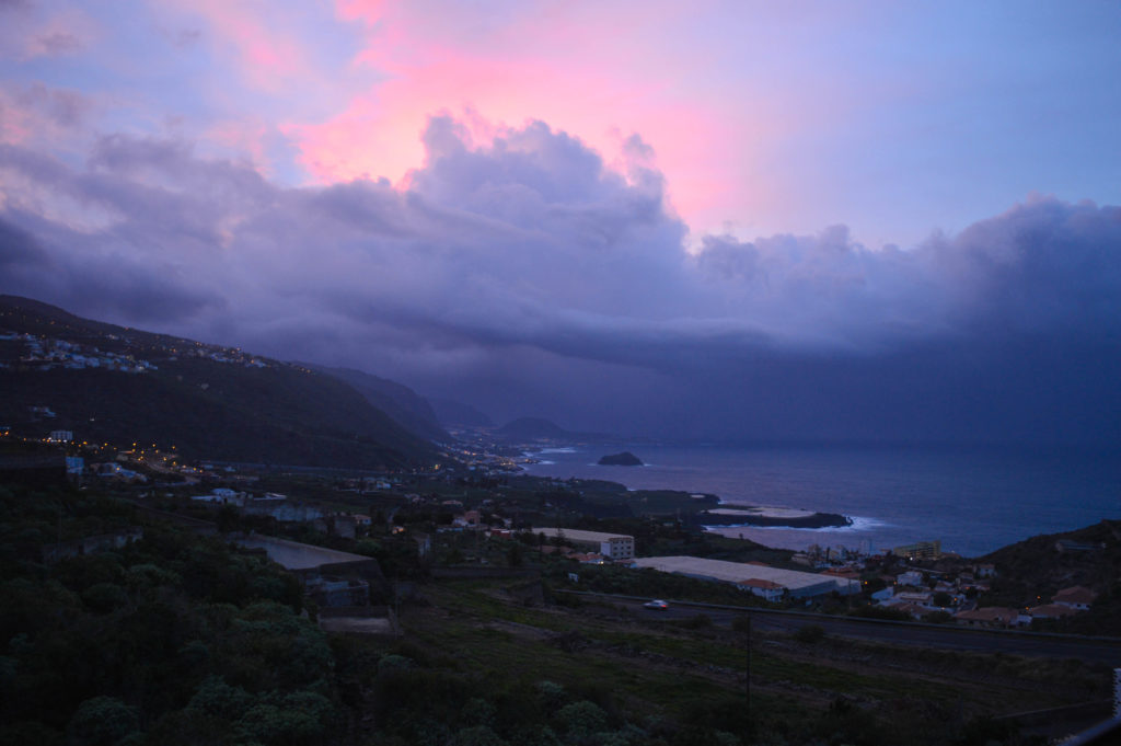 coucher de soleil sur les côtes de tenerife