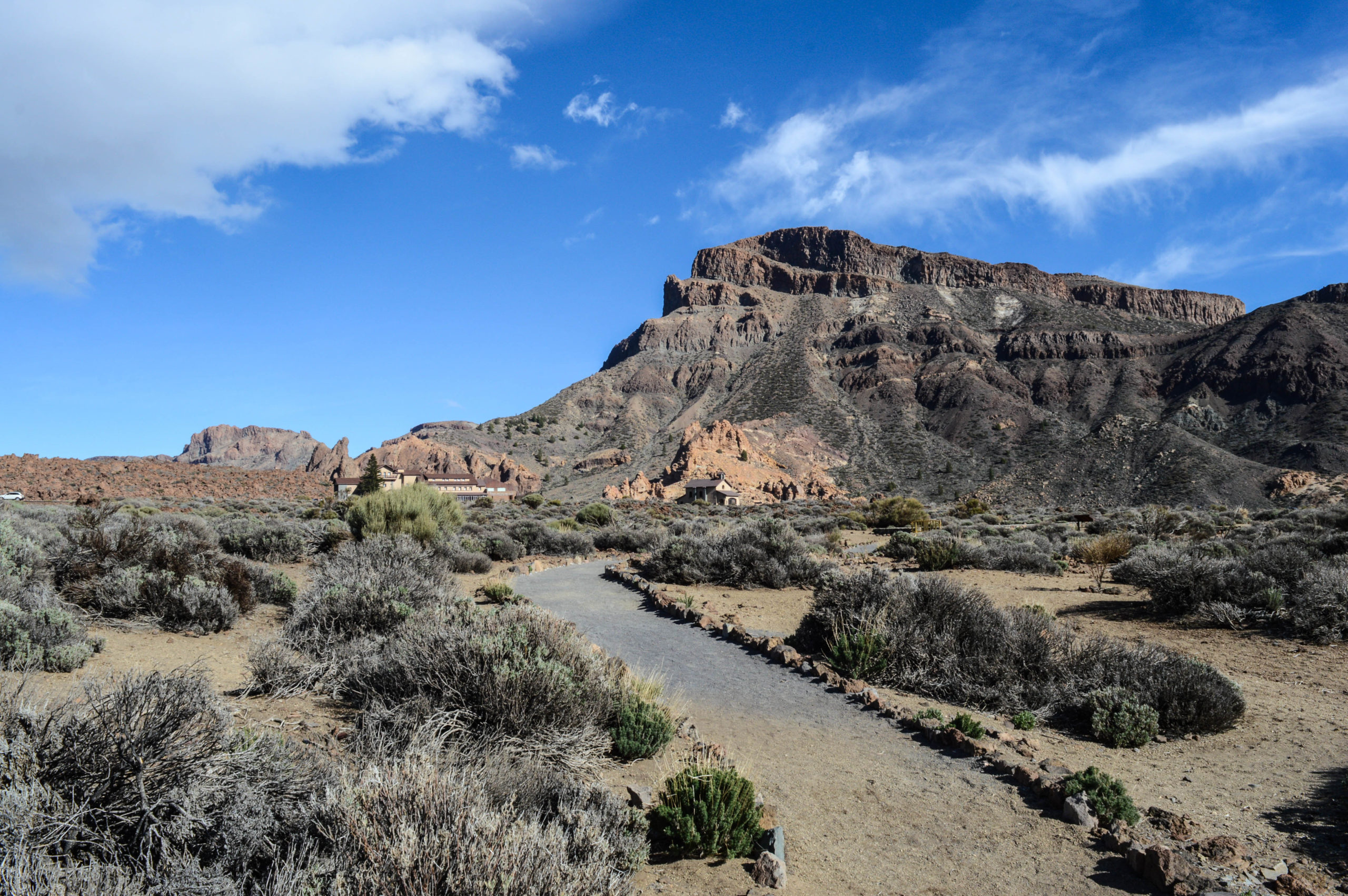 Chemin de randonnée au pied du Teide