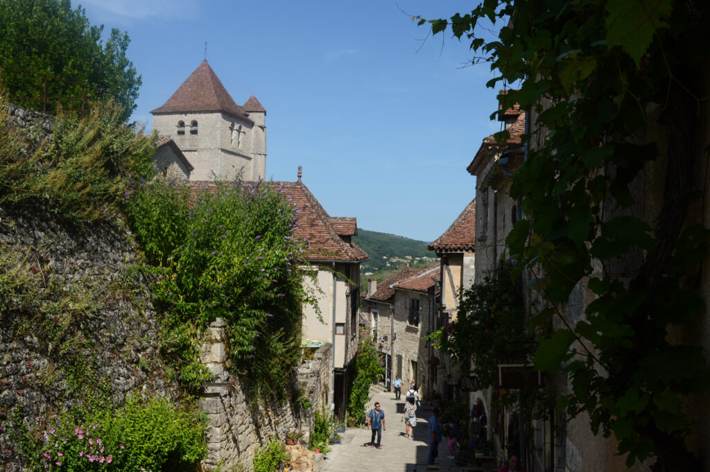 petite rue de village visite du lot